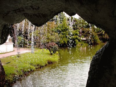 Gruta en La Plata. Buenos Aires. Argentina