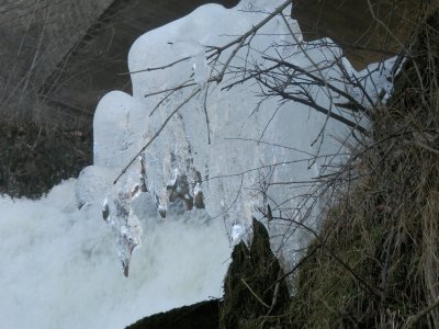 Iced waterfall (Coo-Bel)