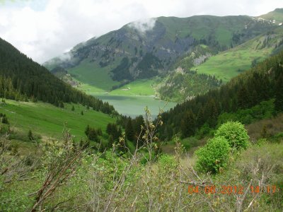 Alpine lake (Alps-FR)