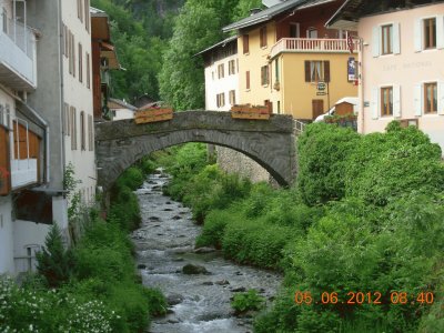 Old bridge (Beaufort-Fr)