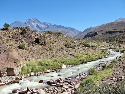 Hacia Termas El Sosneado. Mendoza. Argentina