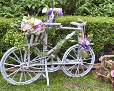 adorno bicicleta con flores