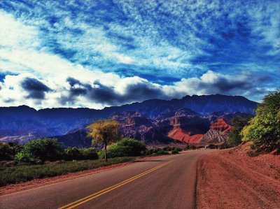 La RN 40 en Salta. Argentina