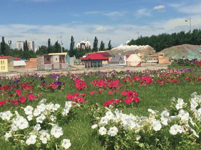 Parque Florido em Atamekeh - Astana - CasaquistÃ£o