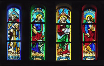 Stained_Glass_Windows_at_Gwanack_Catholic_Church