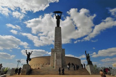 liberty statue