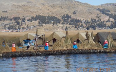 Margem do Lago Titicaca - Peru