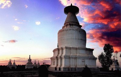 miaoying temple