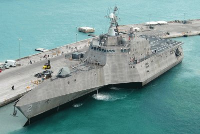 trimaran USS Independence