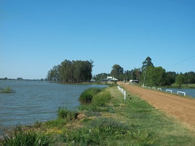 Lago Salto Grande. Entre RÃ­os. Argentina