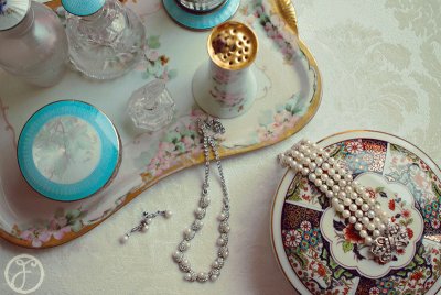 Vintage Dressing Table with Diamonds and Pearls