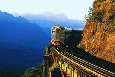 trem Curitiba-ParanaguÃ¡