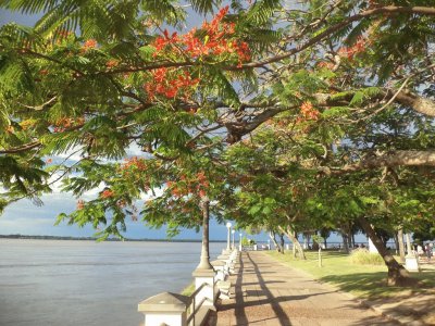 Costanera en Corrientes. Argentina