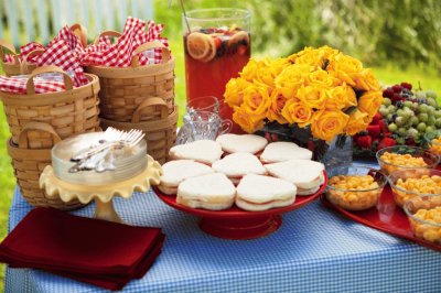 Picnic Heart Cookies and Fruit