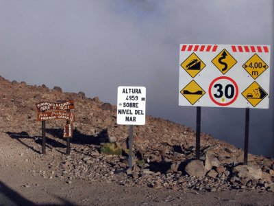 Abra El Acay. Salta. Argentina. El paso carretero mÃ¡s alto de AmÃ©ric