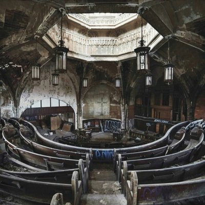 abandoned church in Detroit