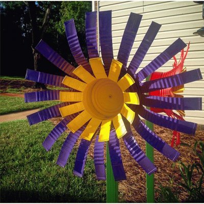 Artistic Garden Flower Sculpture