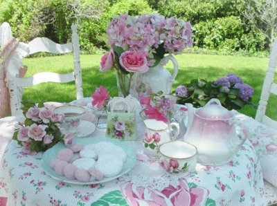 Vintage Outdoor Tea Party-So Pretty!