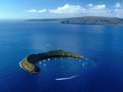 THE MOLOKINI CRATER IN HAWAII