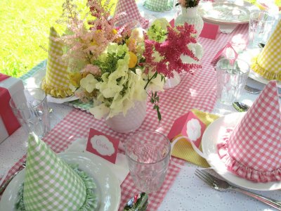 Pretty Gingham Party Table