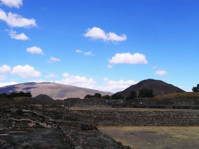 Teotihuacan-Pyramid-of-The-Sun