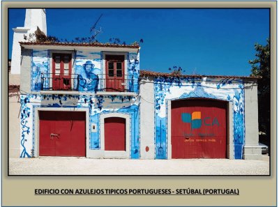 EDIFICIO CON AZULEJOS TIPICOS PORTUGUESES