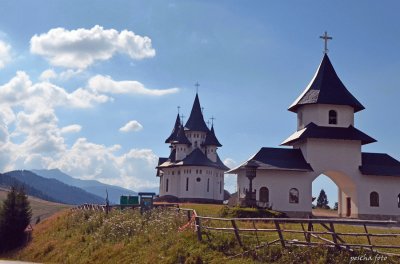 Kloster in den Karpaten