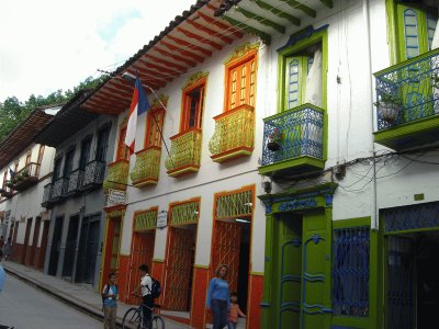 Balcones Salamina