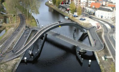 Puente Melkwebridge