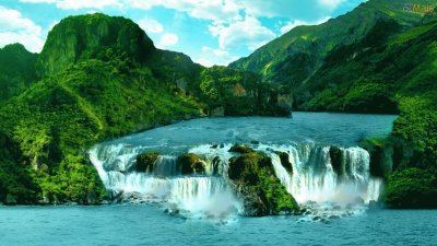 Selva con cachoeira-Brasil