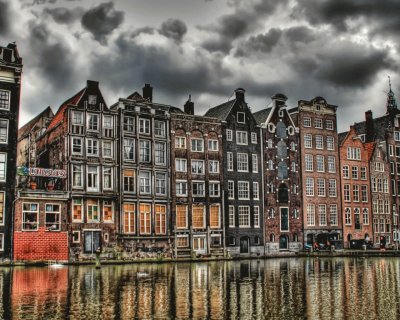 buildings_river_reflection_sky_