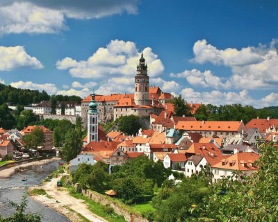 cesky_krumlov_czech_republic_river_vltava_building