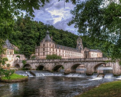 france_brantome_dordogne_bridge_castle_