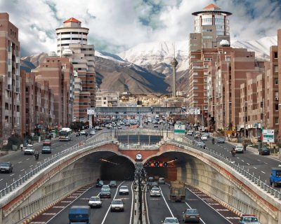 iran_tehran_road_building_