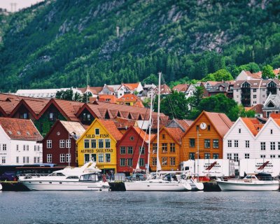 norway_home_mountains_