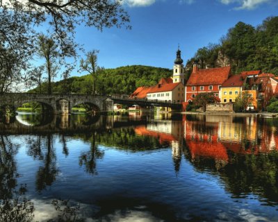 river_bridge_houses_