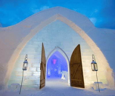 Entrance Ice Hotel Quebec