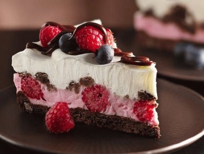 strawberry cake