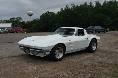 Auto 1963 Chevrolet Corvette Sting Ray 250 HP