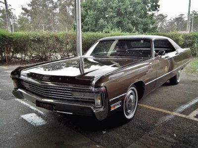 Auto 1971 Chrysler Imperial LeBaron 350 HP