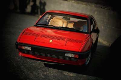 Auto 1980 Ferrari Mondial 8 214 HP