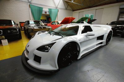 Auto 2006 Gumpert Apollo 640 HP