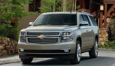 Auto 2016 Chevrolet Suburban 355 HP