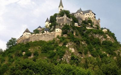 castillo-hochosterwitz-austria