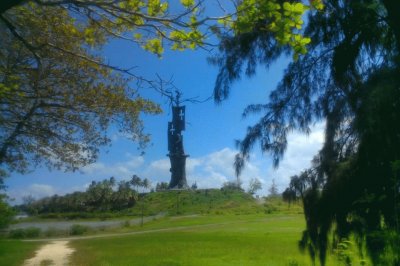 Estatua Colon en Arecibo