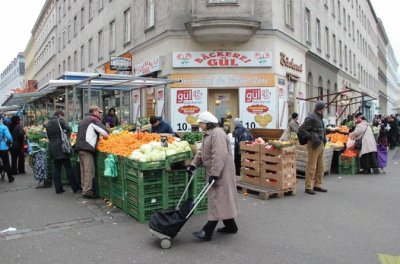 Brunnenmarkt Market 6