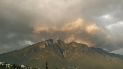 El Cerro Con Sombrero