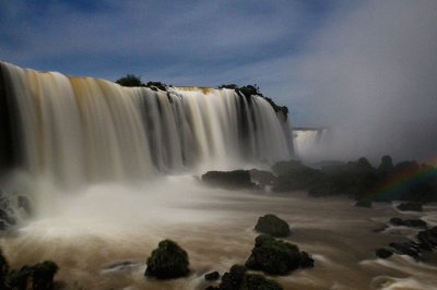 Cataratas do IguaÃ§u a noite