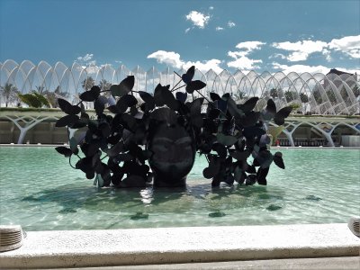 escultura en la ciudad de las artes