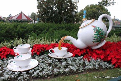 Disneyland Holiday Tea Display-UK